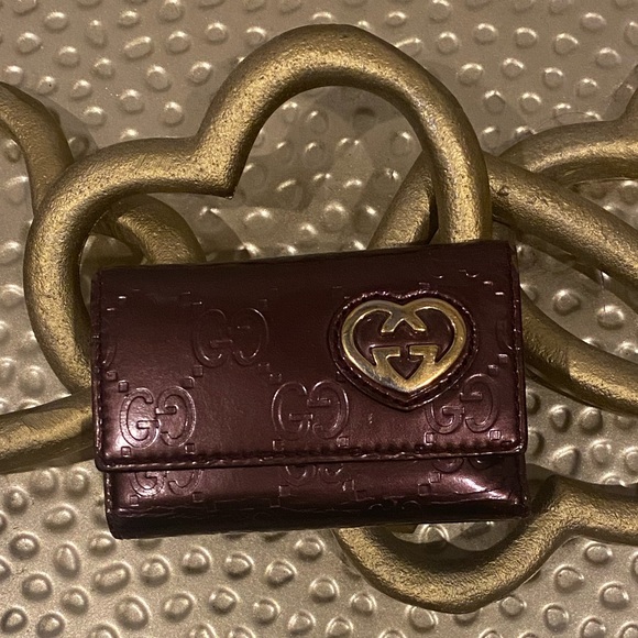 GUCCI
Gucci GG Heart 6 Key Holder - 
Guccissima Leather - Picture 1 of 8